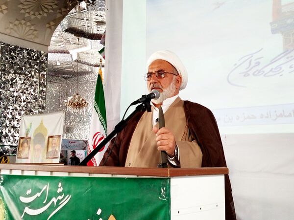 نماز جمعه در شهرستان کاشمر 