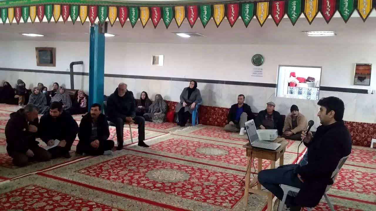 کارگاه آموزشی مبارزه با بیماری‌های واگیر دام در روستای تنسوان شیروان