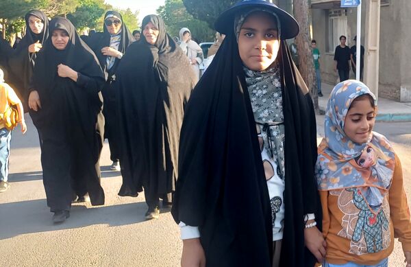 همایش پیاده‌روی خانوادگی به پاسداشت ایام الله دهه مبارک کرامت