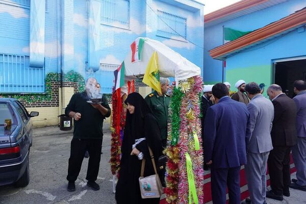 اعزام دانش‌آموزان دختر شهرستان‌های تهران به اردوهای راهیان نور