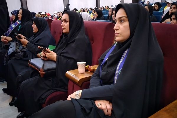 آیین بزرگداشت سالروز تأسیس سازمان دانش‌آموزی و سپاس مربی در کهریزک 