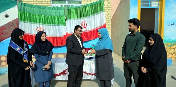 موج کتاب در مدارس روستایی؛ از هدیه‌ ۲۰۰ جلدی تا اشتیاقی برای مطالعه