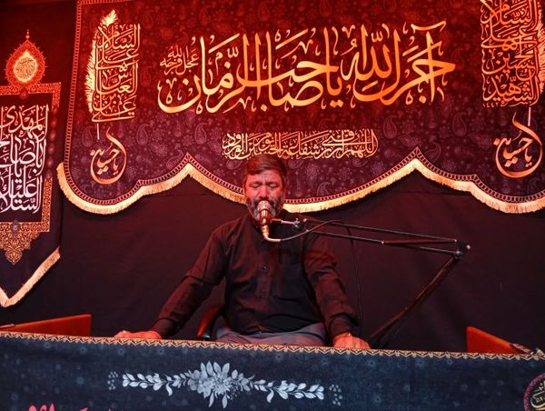 آیین شیرخوارگان حسینی در نخستین روز محرم در مساجد  نیشابور و شهر بار