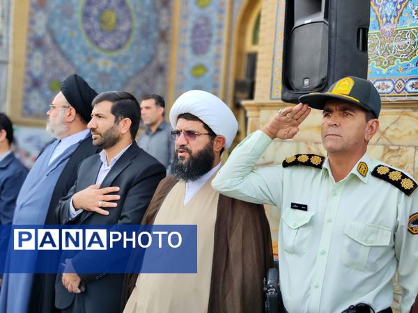  ادای احترام دانش‌آموزان و فرهنگیان شهرستان پاکدشت به مقام شامخ شهیدان مقاومت و شهید سید حسن نصرالله 