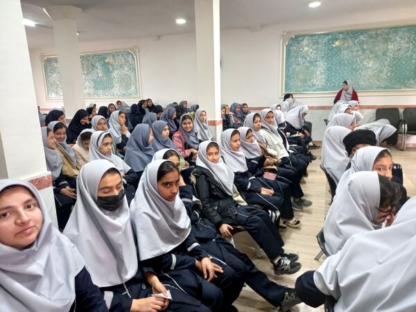 حضور امام جمعه شهرستان نیشابور در دبیرستان نمونه وکیلی استاد شفیعی کدکنی «وکیلی ۱۰»