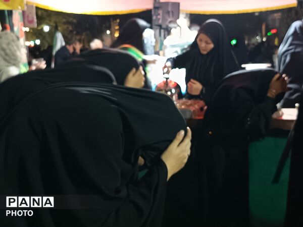 حسینیه امام خامنه ای(ره)به وسعت ایران،در شب صد و بیست و هفتم
