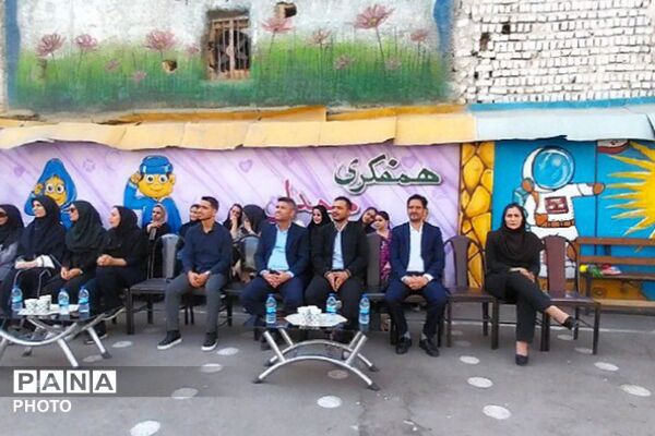 حضور مسئولان آموزش و پرورش در دبستان رضوان به مناسبت هفته تربیت بدنی