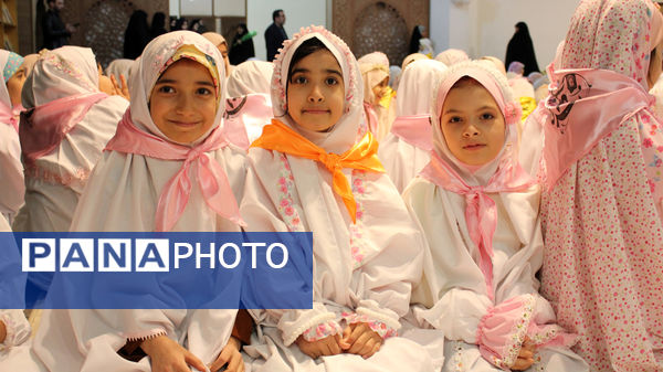 همایش 1100 نفری روزه اولی‌ها در حرم حضرت معصومه(س)