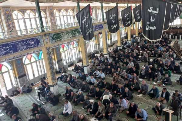 تجدید پیمان مردم فیروزآباد در نماز جمعه 