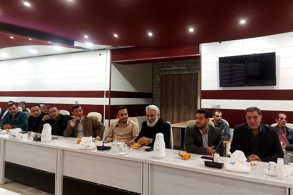 تقدیر از بانوان شاغل در اداره آموزش و پرورش کهریزک 