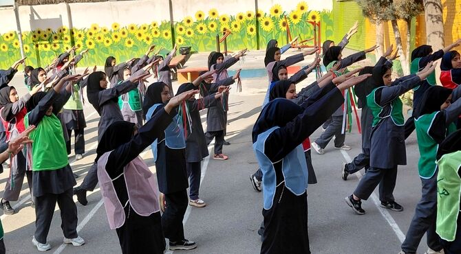 ورزش به سبک زورخانه با توسعه فرهنگ ایرانی در دبیرستان سیدجواد جوادی 