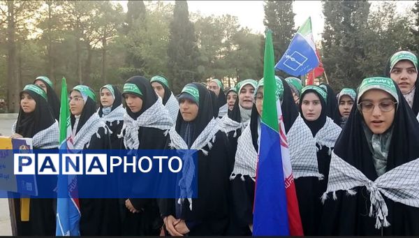 برگزاری اردو یاوران ولایت دختران متوسطه اول استان اصفهان