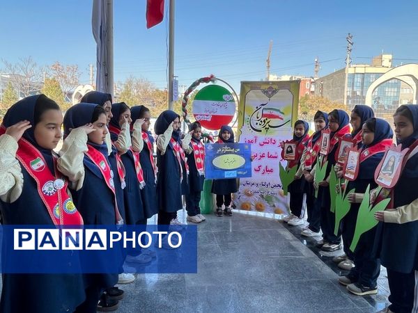 نسل انقلاب در کلاس مقاومت؛ روایتی از یادواره وطن‌یار