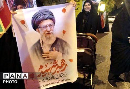  مردم میدان را پرقدرت حفظ کردند