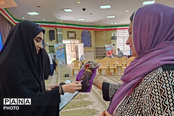 حضور پدر بزرگ‌ها و مادر بزرگ‌ها در کودکستان حکمت نبوی ناحیه دو شهرری 