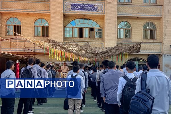 آغاز سال تحصیلی در دبیرستان علوم و معارف اسلامی شهید مطهری؛ شور و شوق مهر در مدارس