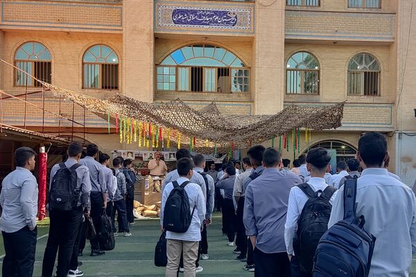آغاز سال تحصیلی در دبیرستان علوم و معارف اسلامی شهید مطهری؛ شور و شوق مهر در مدارس
