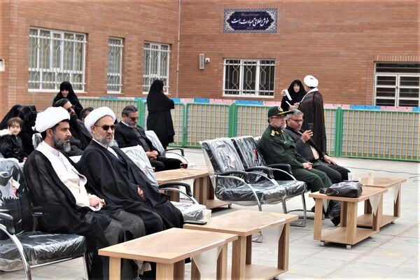 جلوه‌هایی از یادواره شهدا در دبستان استثنایی باغچه‌بان قم