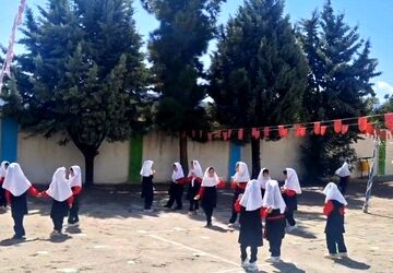 کلاس اولی‌ها به دنیای یادگیری پا می‌گذارند