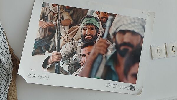 زنگ مهر و مقاومت در هنرستان حضرت زهرا(س) بن به صدا درآمد