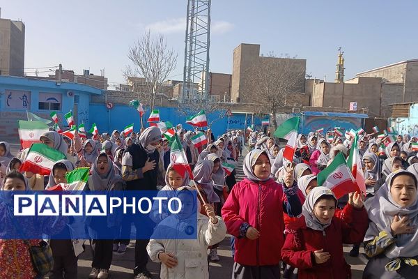 جشن پیروزی انقلاب اسلامی در مدارس منطقه کهریزک 