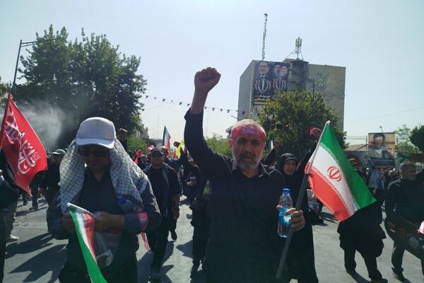 اتحاد و همبستگی مردم ایران در تشییع رهبر انقلاب 