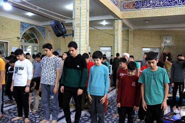 مراسم اعتکاف در مسجد سیدالشهداء رباط‌کریم