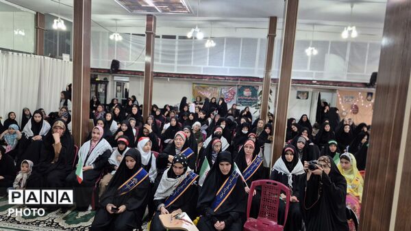 شکوه حضور دختران در روز دختر