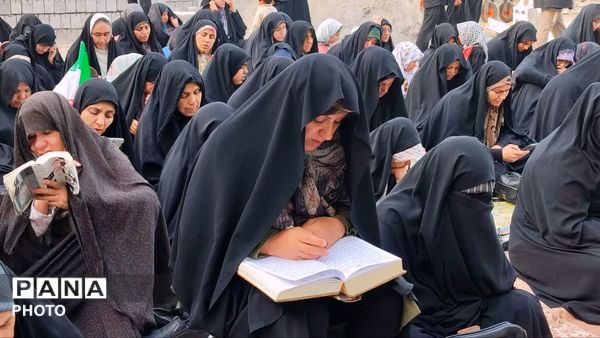روز عرفه ، روز توبه و بندگی در گلستان شهدای نجف آباد