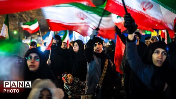 جدید میثاق مشکین‌دشتی‌ها با عمود خیمه انقلاب؛ در بیعت با آیت‌الله العظمی امام مجتبی خامنه‌ای 