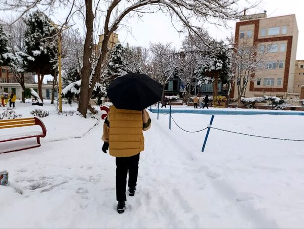 لباس زیبای برفی بر تَن اهر