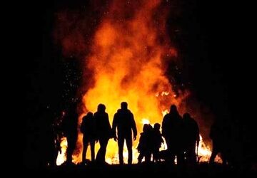خاکستر بر باد، فریادی در دل طلوع آخرین چهارشنبه سال