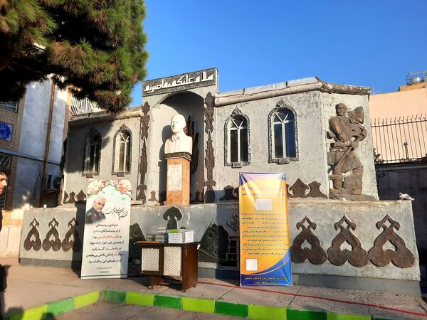 زائران پیاده شهرستان فردوس در دبیرستان شاهد مهدی حکمت