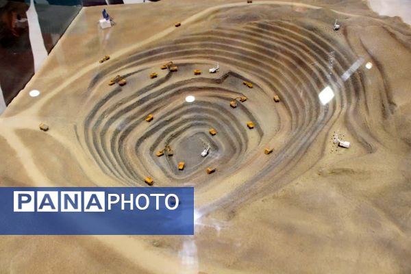 نشست پنل‌های معدن در نمایشگاه بین‌المللی یزد