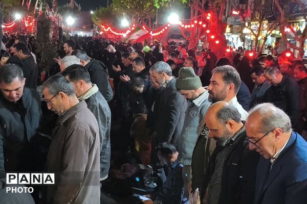 برپایی نماز استغاثه امام زمان (عج) در بهارستان دو