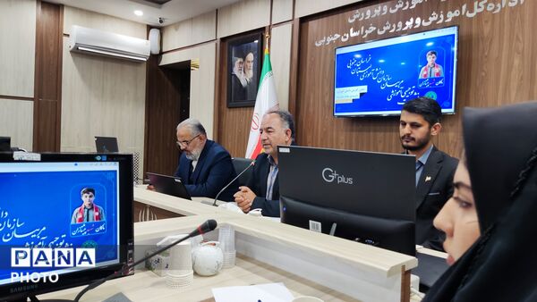 ارتقای مهارت‌های مربیان سازمان دانش‌آموزی خراسان جنوبی برای تربیت نسلی پویا