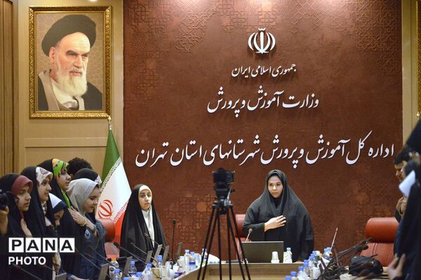 نشست خبری مدیرکل آموزش و پرورش شهرستان‌های استان تهران با خبرنگاران پانا