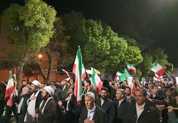 نمایش اقتدار زنان و مردان زرقانی در شب شهادت امام جعفرصادق(ع)