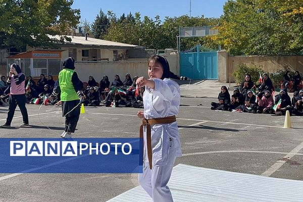 برگزاری المپیاد درون مدرسه ای در دبیرستان مریم عذرا دماوند