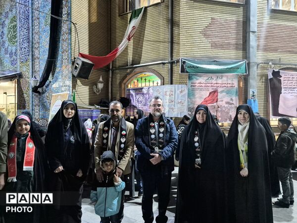 برپایی غرفه فرهنگی سازمان دانش‌آموزی در میدان المپیک