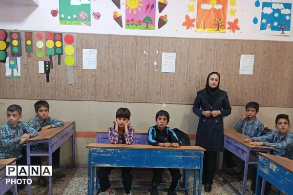 بازدید معاون آموزش ابتدایی وزارت آموزش‌وپرورش از پایگاه «طرح حامی»