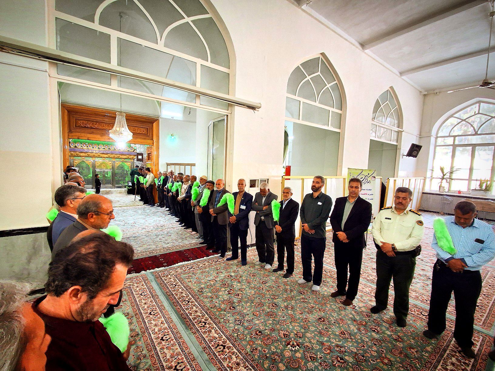 غبارروبی مزار مطهر امامزاده سید مرتضی