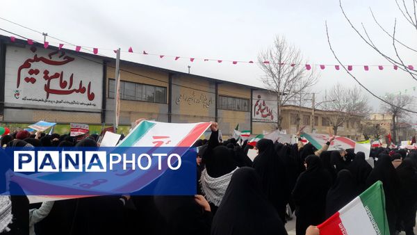 حضور پرشور مردم اسدآباد در راهپیمایی 22 بهمن