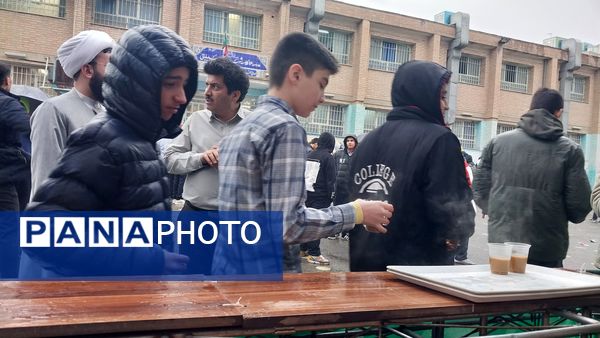 برپایی موکب در دبیرستان شهید بابایی به مناسبت بعث پیامبر‌(ص)