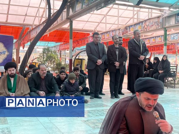 غبارروبی گلزار شهدای قم به‌مناسبت هفته کانون‌های فرهنگی تربیتی