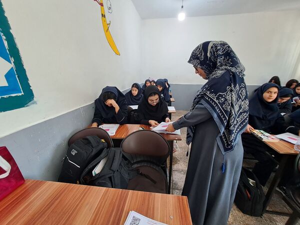 رقابت دانش آموزان سمپاد دبیرستان فرزانگان در دو روز پیاپی