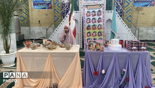 جشن ولادت حضرت معصومه(س) دختران دبستان عصمت