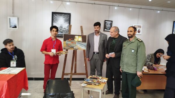گردهمایی دانش‌آموزان هنرمند کبودرآهنگ در قالب «پرسش مهر»