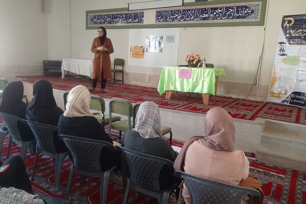 دومین جلسه آموزش خانواده در دبیرستان پویش