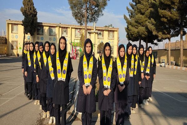 اجلاس استانی ویژه مدیران دبیرستان‌های نمونه دولتی و شبانه‌روزی استان خراسان رضوی در دبیرستان دخترانه شهید مجید دهنوی